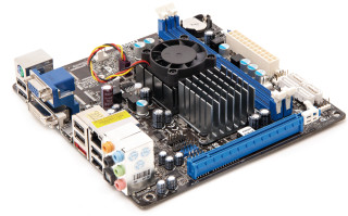 Asrock E350M1: Das Mini-ITX-Mainboard hat eine Dual-Core-CPU mit 1,6 GHz und ist nur 17 x 17 cm groß