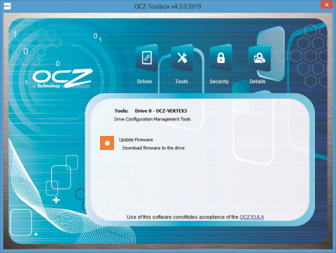 OCZ Toolbox: Das Programm aktualisiert die Firmware Ihrer SSD von OCZ. Klicken Sie auf das orangefarbene Symbol, um die Aktualisierung anzustoßen