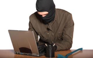 Das Bundesamt für Sicherheit in der Informationstechnik (BSI) warnt davor, dass 16 Millionen Zugangsdaten zu E-Mail-Konten in die Hände von Kriminellen geraten sind.