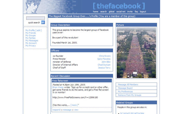 Am 4. Februar 2004 schließlich veröffentlichte Mark Zuckerberg gemeinsam mit Chris Hughes, Dustin Moskovitz und Eduardo Saverin die erste Version von Facebook, das damals noch unter thefacebook.com online stand. 