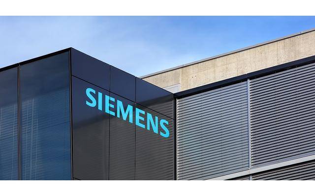 Siemens-Logo auf Firmengebäude