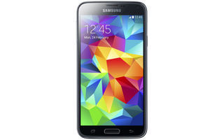 Als Bildschirm kommt beim Samsung Galaxy S5 ein 5,1-Super-Amoled-Display mit der vollen HD-Auflösung von 1.920 x 1.080 Pixeln zum Einsatz.