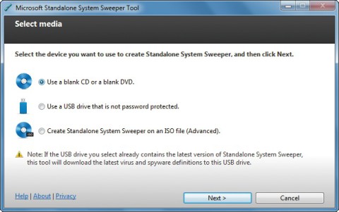 Standalone System Sweeper Beta: Dieser Assistent lädt das Live-System aus dem Internet und kopiert es auf CD, DVD oder einen USB-Stick (Bild 1).