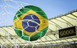 Die Fußball-WM in Brasilien ist nicht nur für Spieler und Fans eine große Sache. Auch diverse Marken werben weltweit mit Videos rund um den Megaevent. com! präsentiert die Top Five.