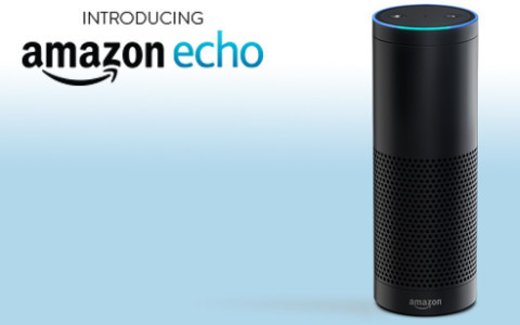 Amazon präsentiert mit Echo einen neuen Bluetooth-Lautsprecher, der über eine Sprachsteuerung verfügt und ähnlich wie Siri oder Google Now Anfragen bearbeitet.