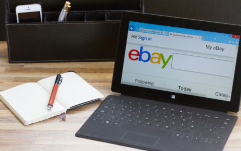 Was passiert wenn ein Anbieter auf eBay eine Auktion vorzeitig abbricht? Haben Bieter Schadensersatzansprüche? Zu diesem Thema ergingen erst kürzlich zwei Urteile.