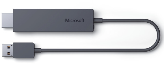 Wireless Display Adapter: Auch per Funk und zusammen mit diesem Adapter lässt sich ein externer Bildschirm an das Surface Pro 3 anschließen.