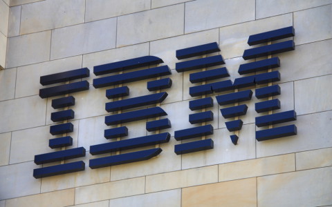Sinkende Umsatzzahlen  bei IBM