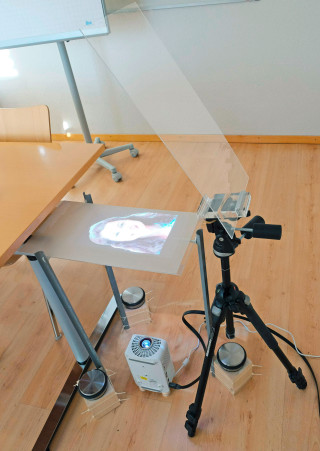 Prototy mit lichtstrarkem LED-Minibeamer