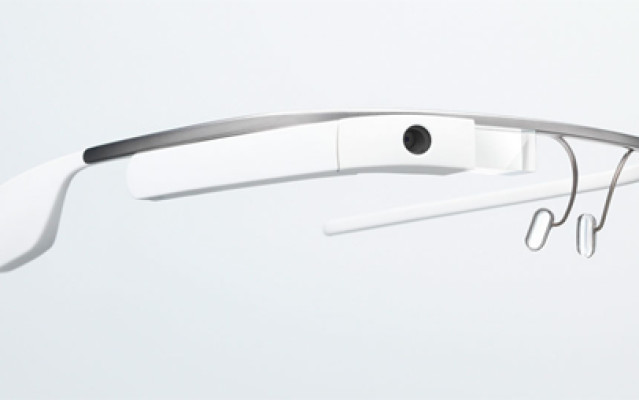 Die W3B-Studie befragte Internetnutzer nach Ihrem Interesse an Google Glass. Das Ergebnis: Das Interesse ist eher gering und jeder Dritte befürchtet sogar, dass er durch Google Glass beobachtet wird.