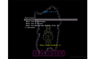 Wenn Sie den mit Sardu erstellten Multi-Boot-Stick starten, dann erscheint ein Boot-Menü mit mehreren Rubriken. Hier sehen Sie die Rubrik „Antivirus“ und die darin eingebundenen Live-Systeme.