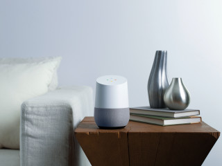 Google Home smarte Lautsprecher