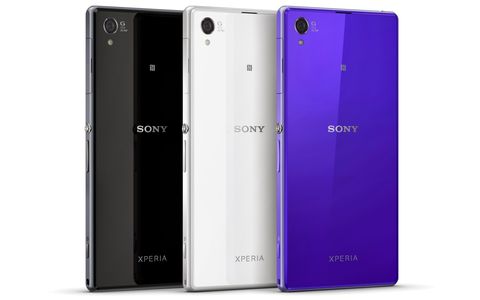 Zu den weiteren Features des Sony Xperia Z1 zählen LTE, NFC, WLAN und Miracast sowie GPS und Bluetooth 4.0. Das Gerät soll laut Sony noch im September 2013 in Schwarz, Weiß und Violett für 679 Euro auf den Markt kommen.