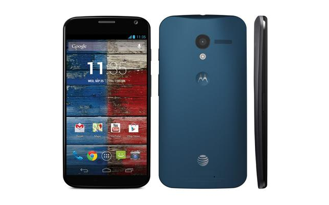 Das Mittelklasse-Smartphone von Motorola hat ein 4,7-Zoll-Amoled-Display mit einer Auflösung von 1.280 x 720 Pixel. Im Inneren sorgt ein Dual-Core-Prozessor von Qualcomm mit 1,7 GHz für die Rechenleistung. Zudem sind 2 GByte Arbeitsspeicher an Bord.