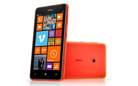 Allerdings löst das Display des Nokia Lumia 625 lediglich mit mageren 800 x 480 Pixeln auf.