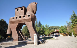 Ein Nachbau des Trojanischen Pferds in Troja, Türkei