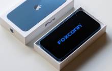 Foxconn-Logo auf iPhone-Display