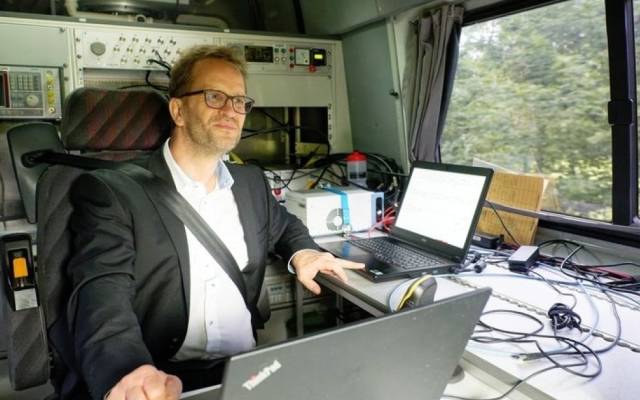 "Vertrauen ist gut, Kontrolle ist besser", sagt Klaus Müller, Präsident der Bundesnetzagentur