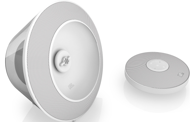 Beim JBL Voyager bekommen Sie gleich zwei Lautsprecher – der portable Mini-Speaker wird einfach ins große Gehäuse geklickt.