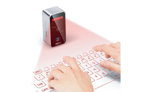 Cellulon Epic lässt sich über Bluetooth mit dem Smartphone oder Tablet verbinden und projiziert via Laser eine QWERTZ-Tastatur auf ebene Flächen. Beim Tippen wird die Position der Finger über einen Infrarot-Strahl erfasst.