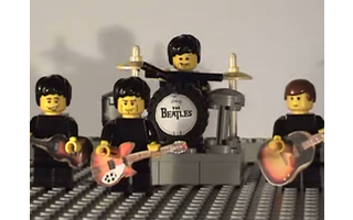 Platz 4 - The Lego Beatles - Happy Birthday: Dieser Clip zeigt den Geburtstags-Hit der britischen Rock-Ikonen "The Beatles" im klassischen Stop-Motion-Style.