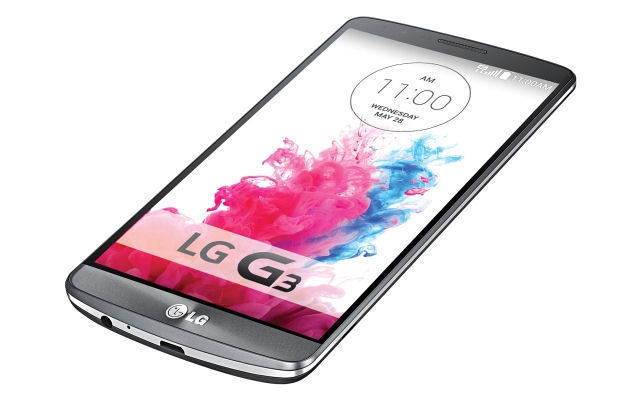 Im Inneren des LG G3 kommt ein Qualcomm Snapdragon 801 Quadcore-Prozessor mit einer Taktung von 2,5 GHz und 2 oder 3 GByte Arbeitsspeicher zum Einsatz. Als Betriebssystem verwendet LG Android 4.4.2 KitKat.