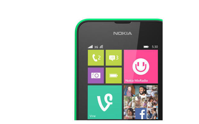 Bildschirm und Kamera: Microsofts Nokia Lumia 530 verfügt über eine 5-Megapixel-Kamera und ein 4-Zoll-Display mit einer Auflösung von 480 x 854 Bildpunkten.