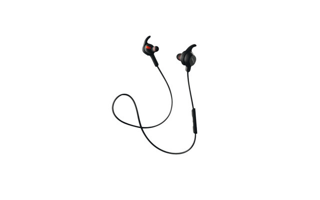 Sound-Gadget und Accessoire: Eine clevere Lösung hat sich Jabra beim Rox Wireless (130 Euro) einfallen lassen: Die Ohrhörer lassen sich mittels Magneten verbinden, so dass man das Sport-Headset um den Hals tragen kann.