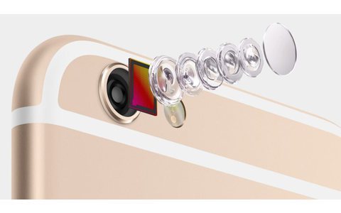 Die Hauptkamera: Hier setzt Apple beim iPhone 6 auf einen 8-Megapixel-Knipser, der über einen optischen Bildstabilisator sowie einen neuen Fotosensor mit Phase-Detection-Autofokus verfügt (Bild: Apple).