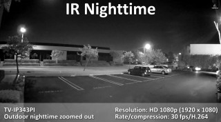 Nachtaufnahmen: Per Infrarot überwachen beide IP-Kameras die Umgebung auch nachts in Full-HD-Auflösung.