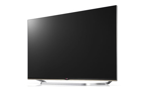  LG 47LB731V - In Saturns Black Weekend bietet der Händler unter anderem diesen 47-Zoll großen Full HD Smart TV an für 649 Euro. Ansonsten ist der Fenseher für etwa 750 Euro erhältlich. Die Auflösung beträgt 1920 x 1080 Pixel. Außerdem ist der Smart TV 3D