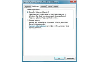 Schreib-Cache für USB-Sticks: „Schnelles Entfernen“ schaltet den Schreib-Cache aus. Dann lässt sich der Stick jederzeit abziehen (Bild 2).