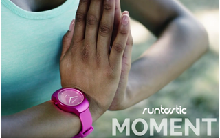 Runtastic „Moment“ Smartwatch - Bei seiner neuen Smartwatch Moment verzichtet Runtastic, so wie auch Wettbewerber Withings, auf ein Display.