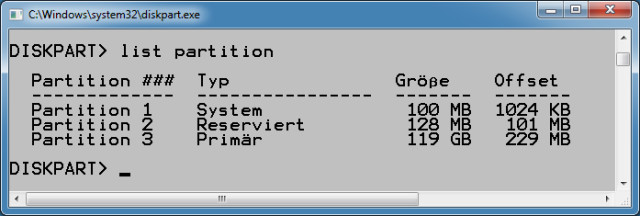 Spezialpartitionen: Hier stehen die GPT-Partitionen einer Festplatte von Windows. Die EFI System Partition ist 100 MByte groß. Die Größe der Microsoft Reserved Partition beträgt 128 MByte.